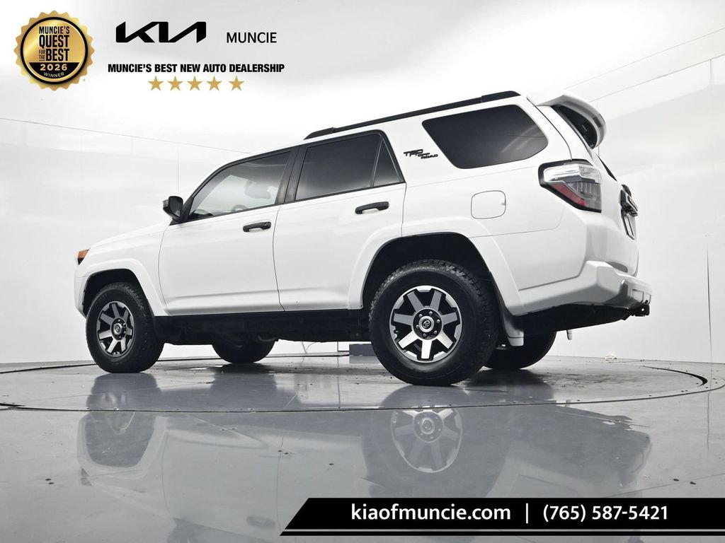 Used 2021 Toyota 4Runner TRD Off-Road AWD/4WD image 38