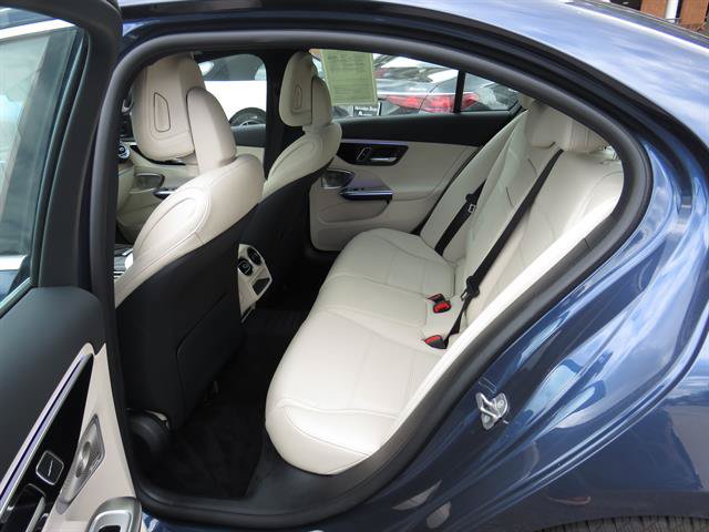 Certified 2025 Mercedes-Benz C 300 4MATIC Sedan image 21