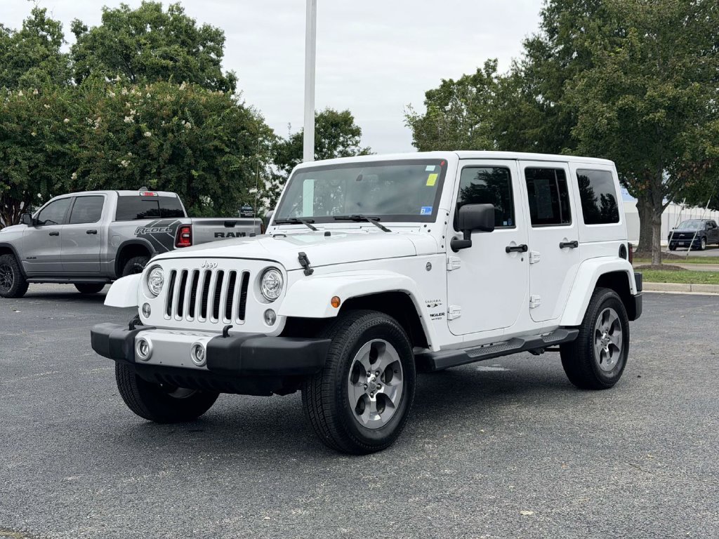 Used 2017 Jeep Wrangler Unlimited Sahara AWD/4WD image 5