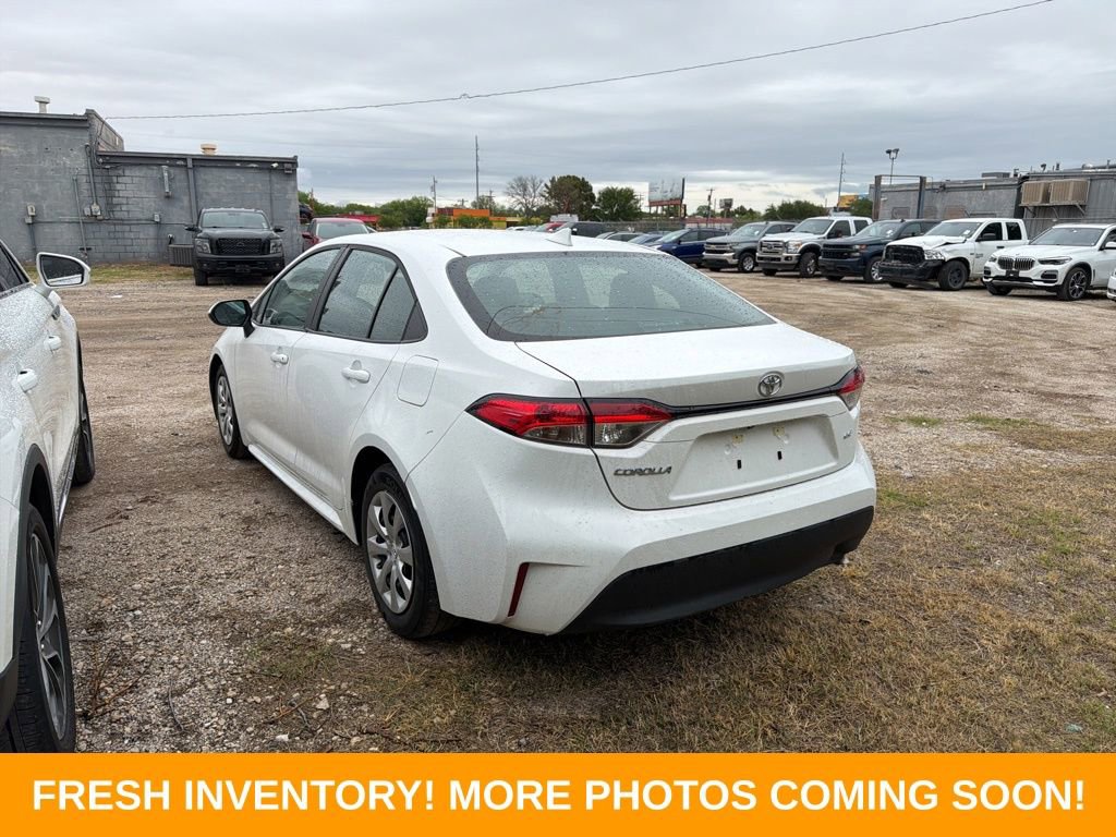 Used 2025 Toyota Corolla LE image 4