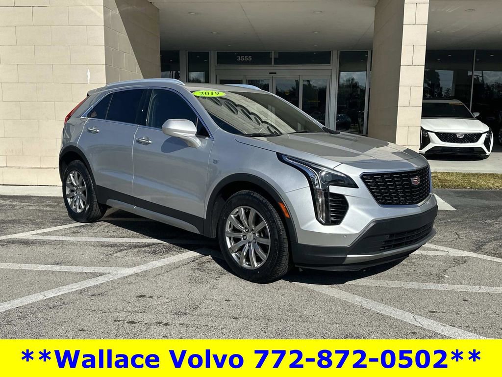 Used 2019 Cadillac XT4 Premium Luxury w/ Driver Awareness Package FWD image 3