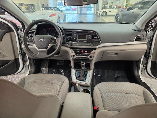 Used 2017 Hyundai Elantra SE FWD image 9