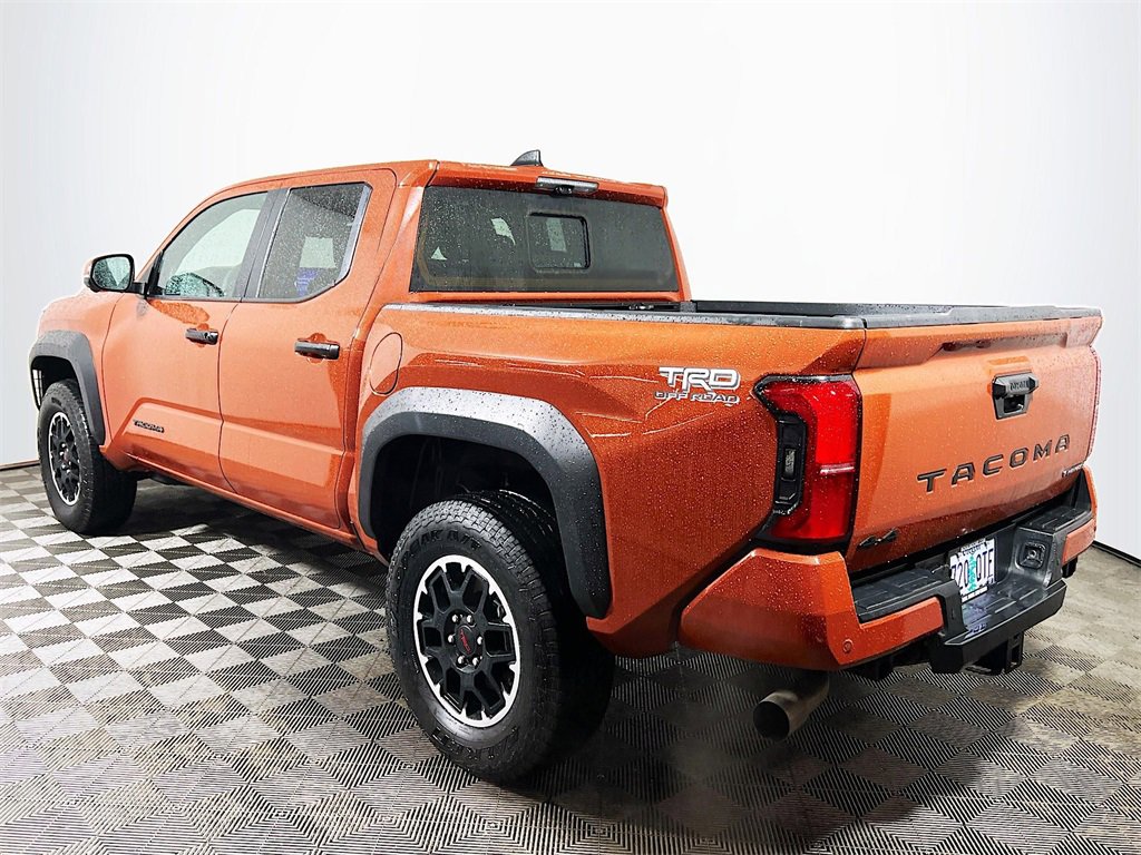 Certified 2025 Toyota Tacoma TRD Off-Road image 6