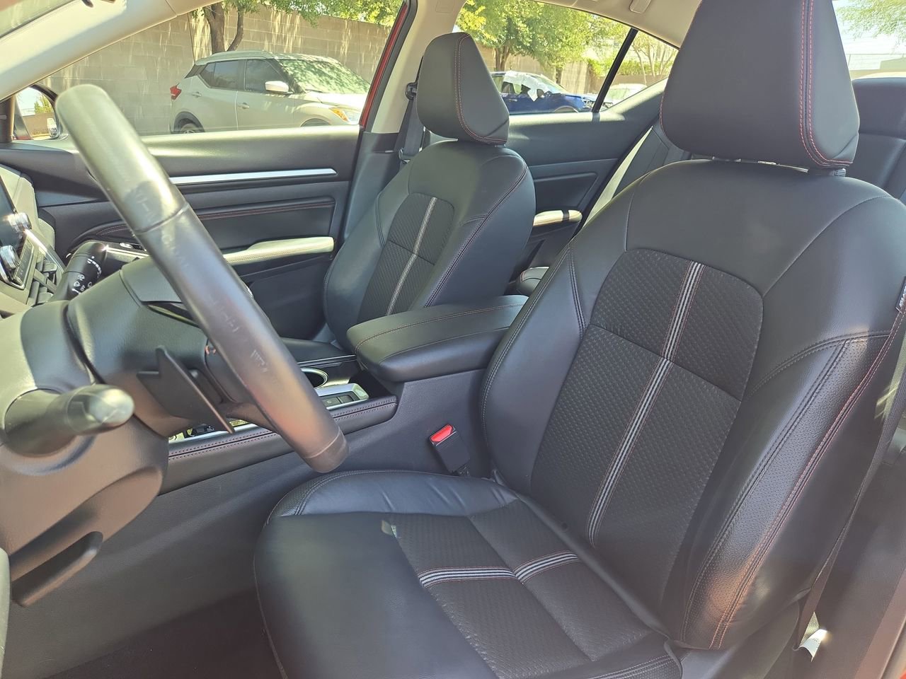 Used 2023 Nissan Altima 2.5 SR AWD/4WD image 14
