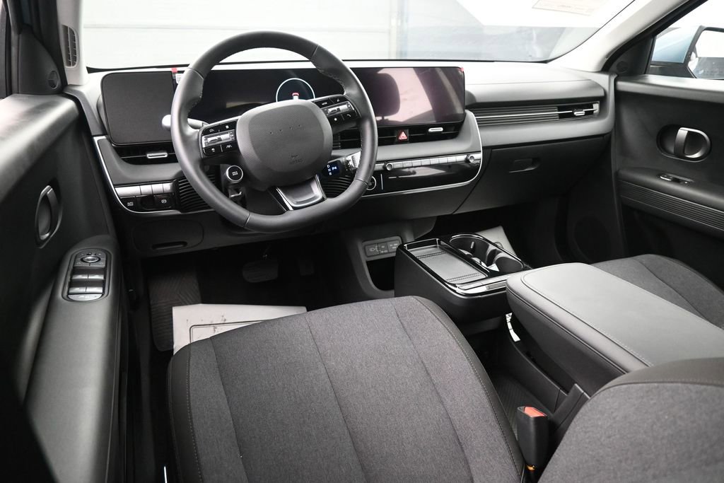 Used 2025 Hyundai Ioniq 5 SE RWD image 26