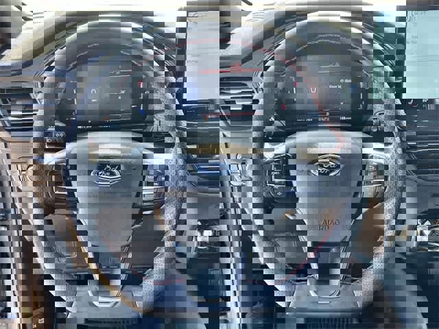 Used 2025 Ford Escape ST-Line w/ Equipment Group 301A image 17