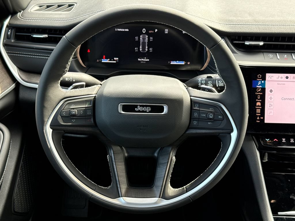 New 2026 Jeep Grand Cherokee Altitude AWD/4WD image 14