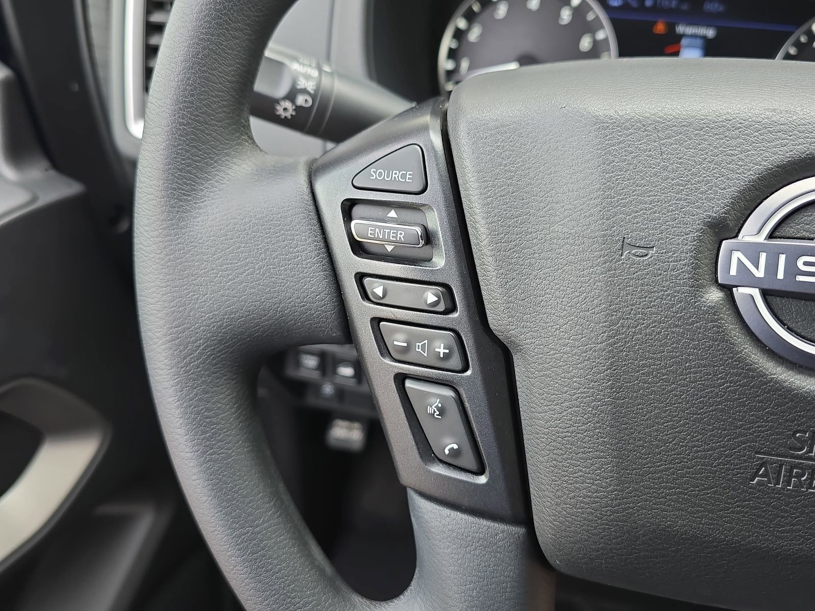 Used 2023 Nissan Frontier SV w/ Technology Package image 20