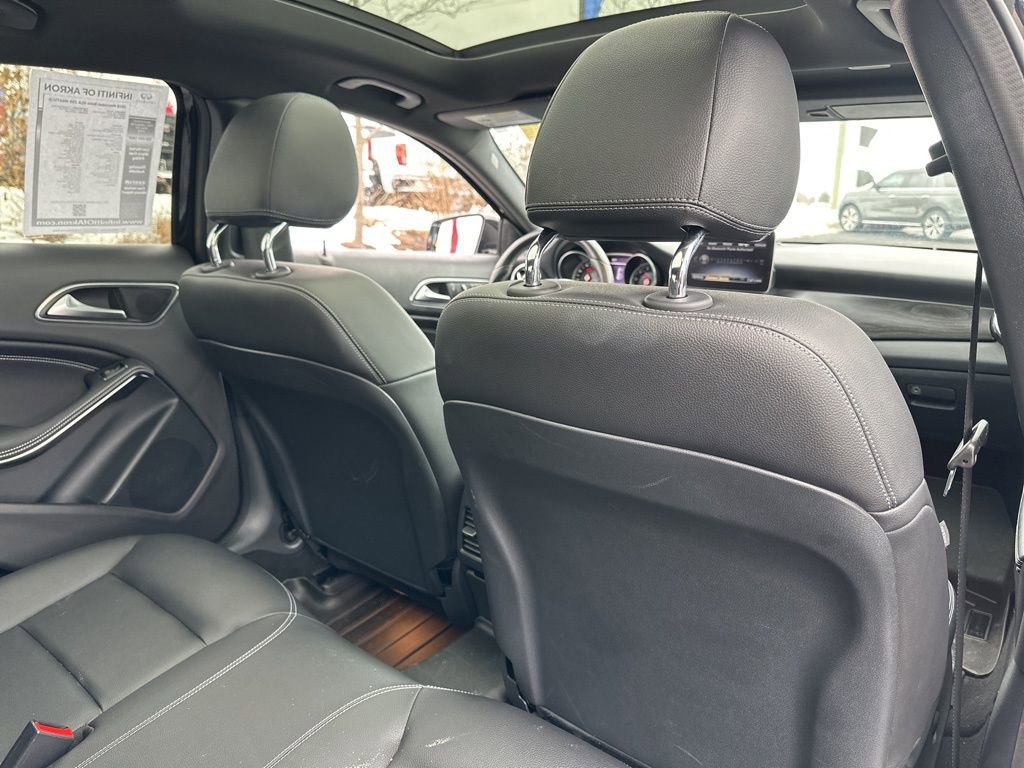 Used 2018 Mercedes-Benz GLA 250 4MATIC image 30