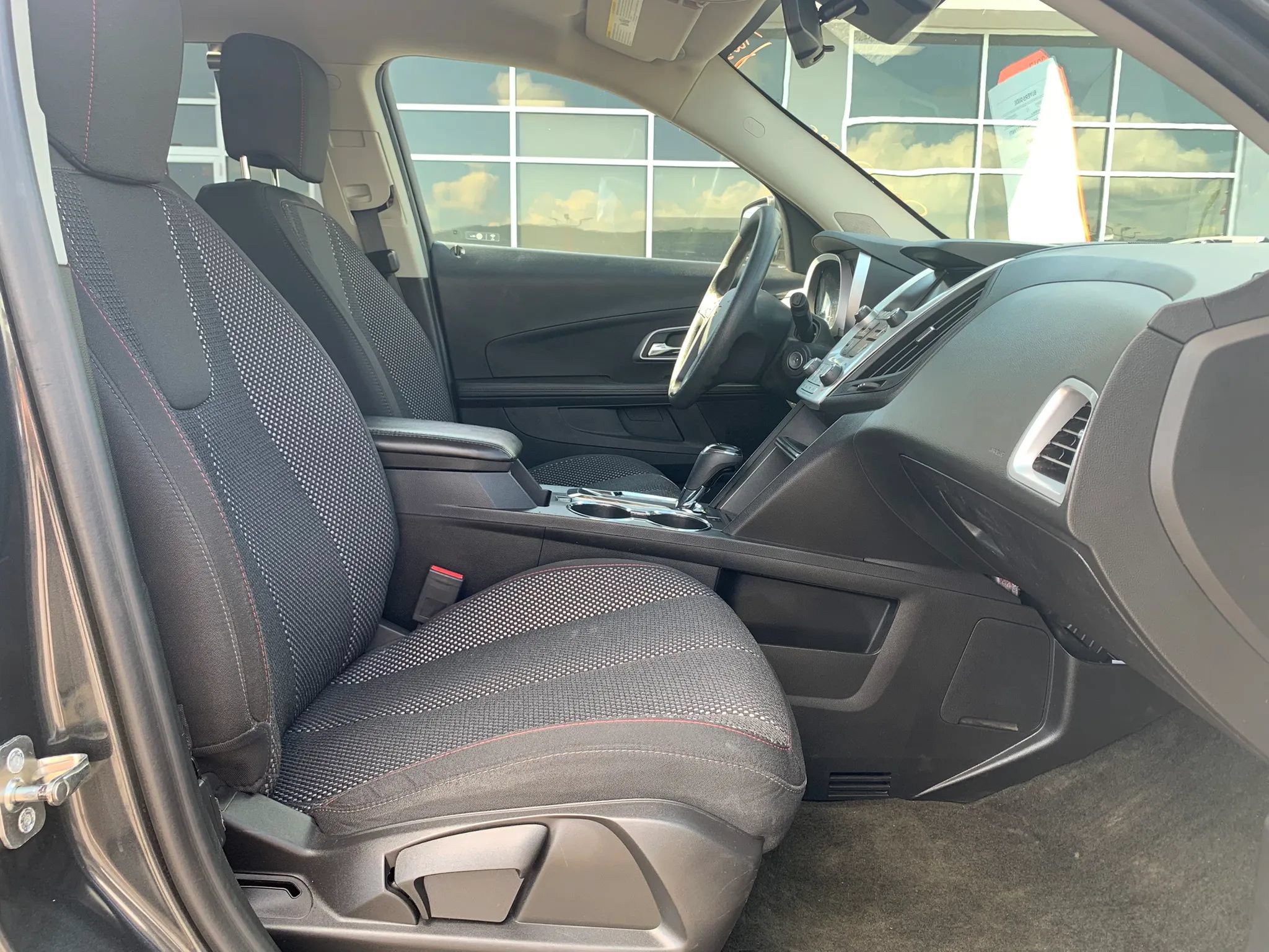 Used 2017 Chevrolet Equinox LS AWD/4WD image 20