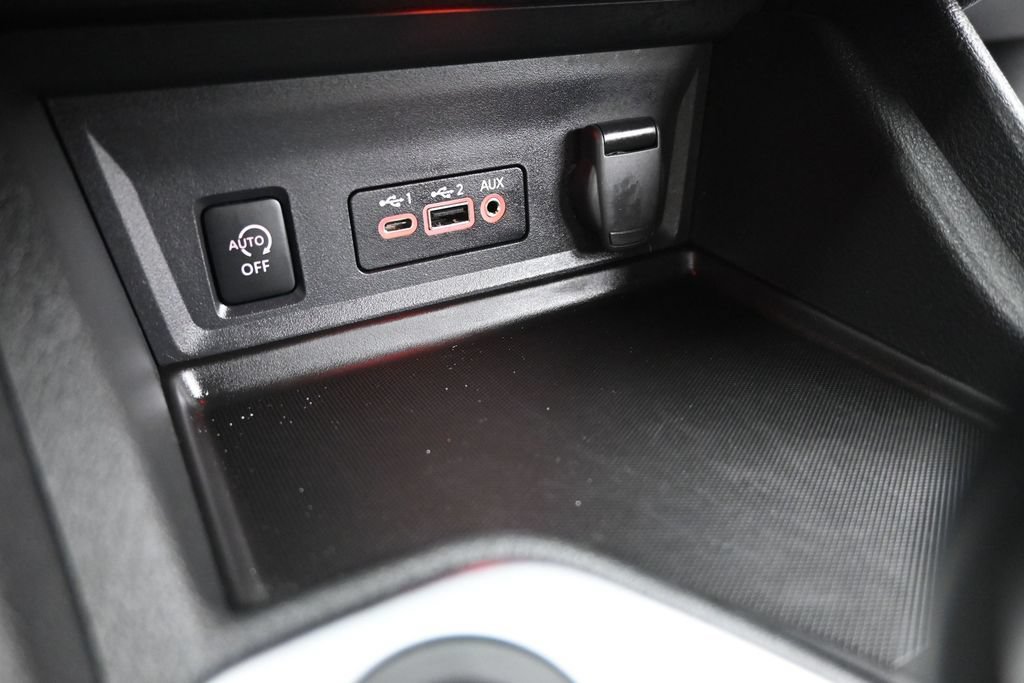 Used 2024 Nissan Sentra SR FWD image 17