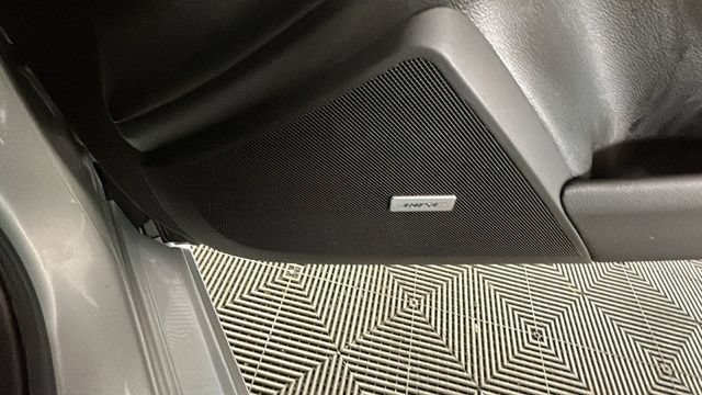 Used 2018 Cadillac CTS Luxury RWD image 31