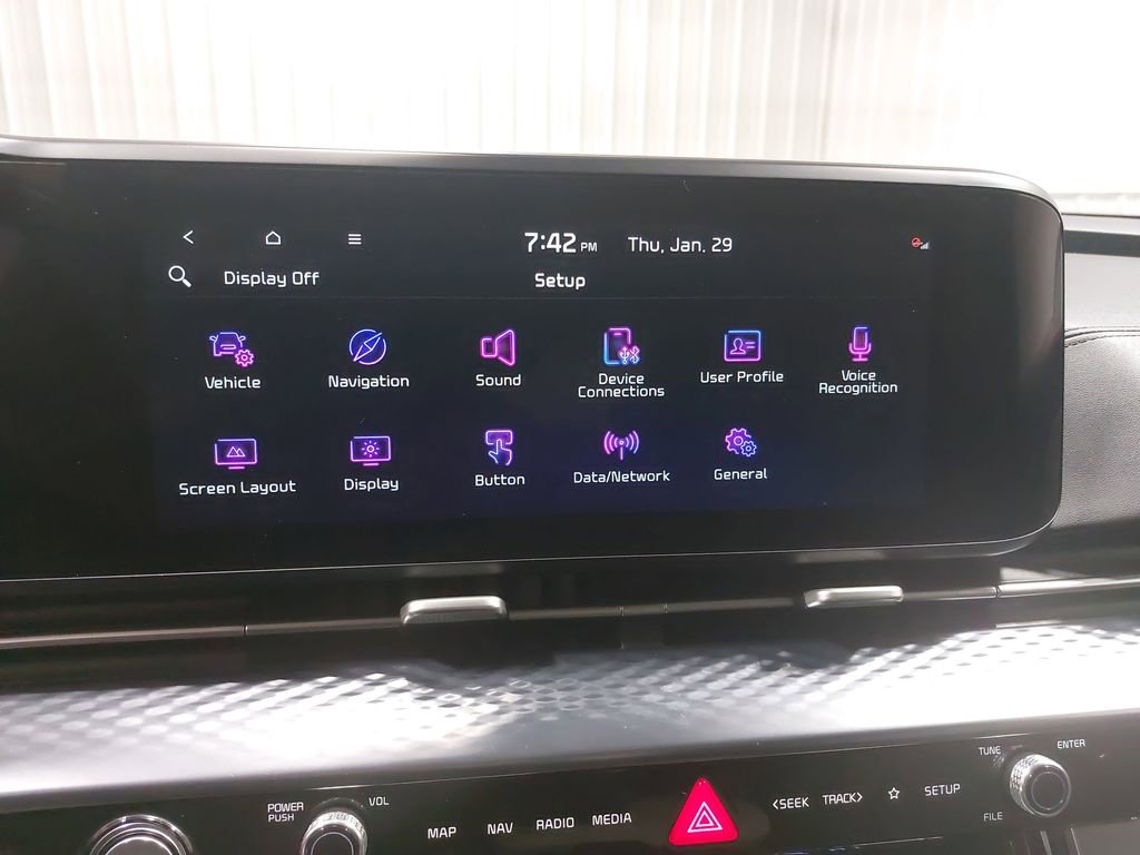 Used 2023 Kia Carnival SX Prestige image 24