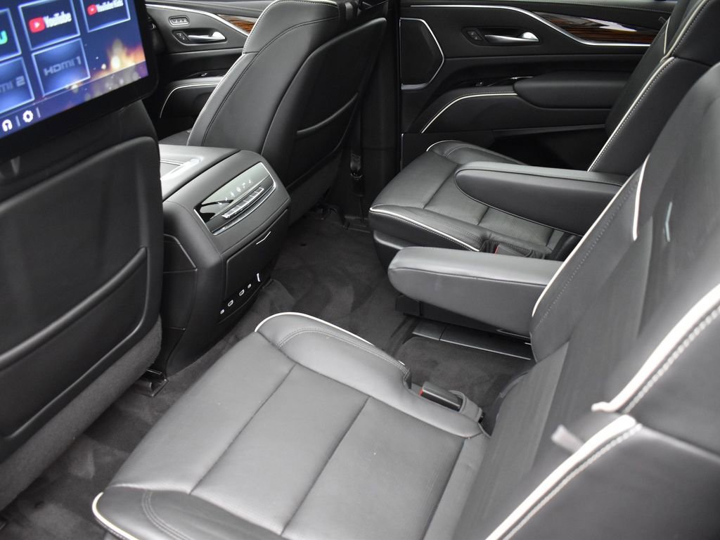 Used 2023 Cadillac Escalade ESV Premium Luxury w/ Performance Package image 27
