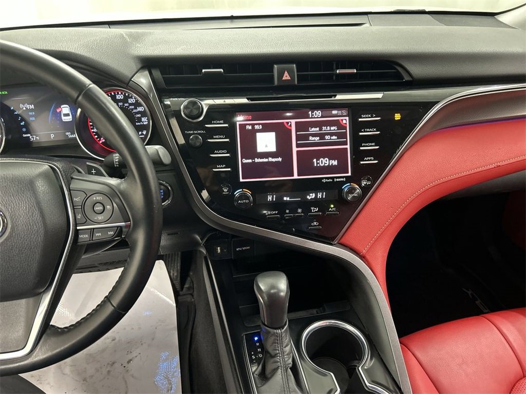 Used 2019 Toyota Camry XSE image 20