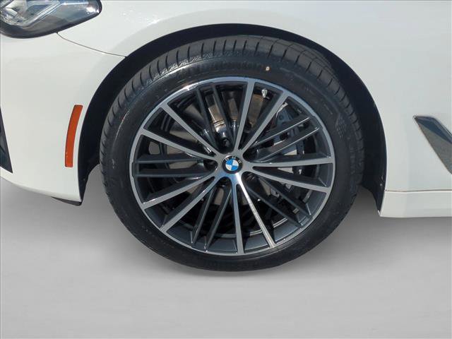 Used 2023 BMW 540i w/ Premium Package image 25