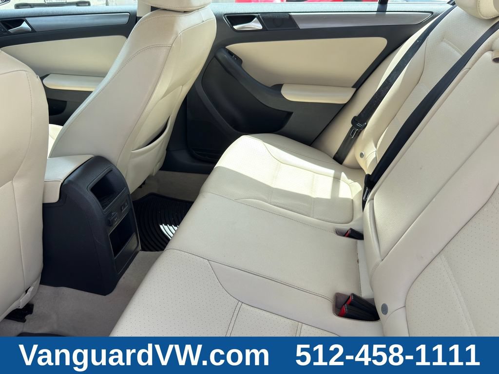 Used 2013 Volkswagen Jetta TDI FWD image 30