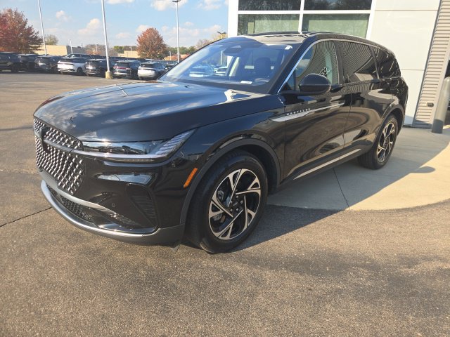 Certified 2026 Lincoln Nautilus Premier w/ Equipment Group 102A AWD/4WD image 8