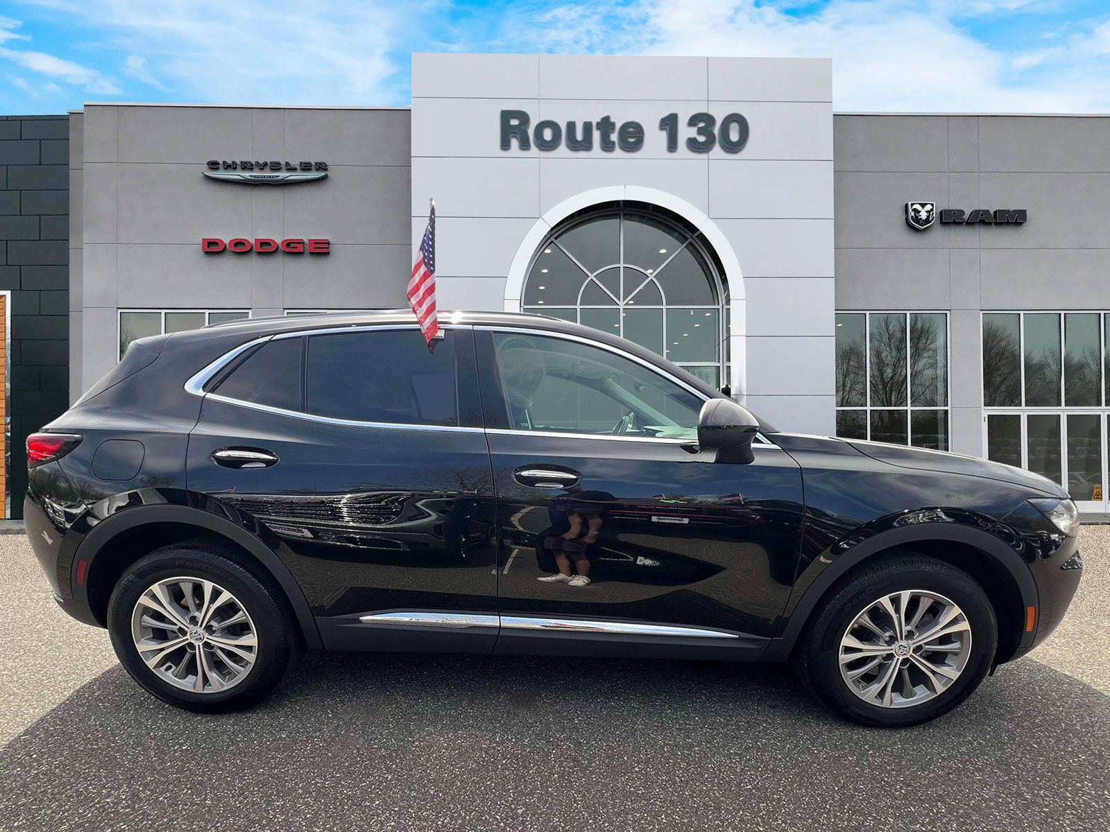 Used 2023 Buick Envision Preferred image 5