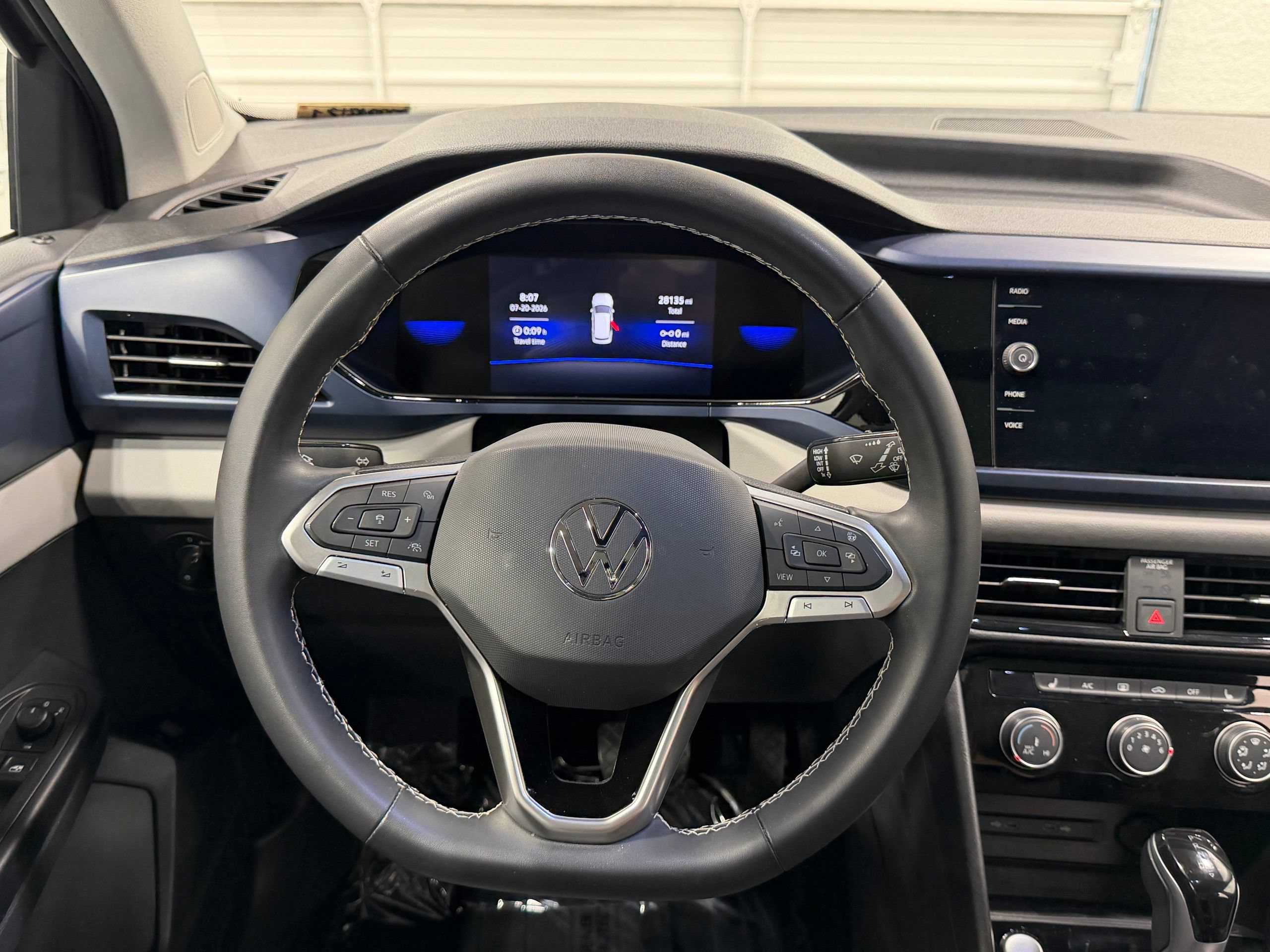 Used 2023 Volkswagen Taos SE w/ Panoramic Sunroof Package FWD image 34