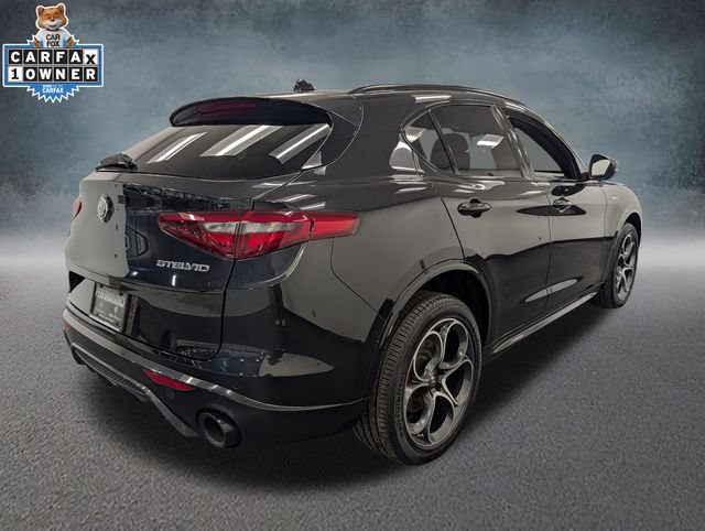 Used 2023 Alfa Romeo Stelvio Veloce AWD/4WD image 4