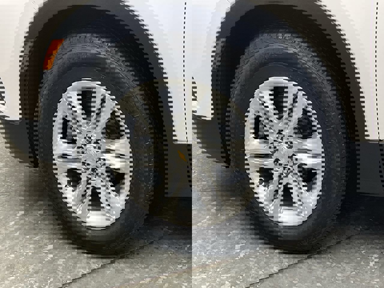 Used 2019 Chevrolet Blazer LT image 33