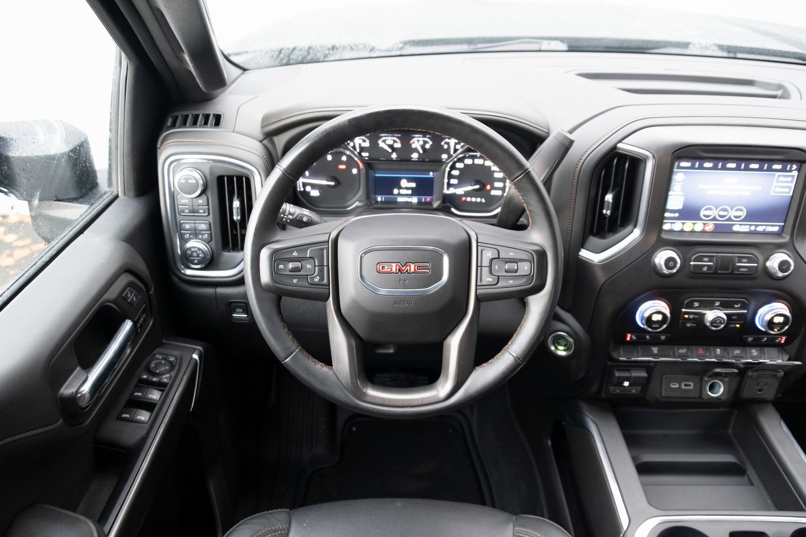 Used 2023 GMC Sierra 2500 AT4 w/ Gooseneck/5TH Wheel Package image 2