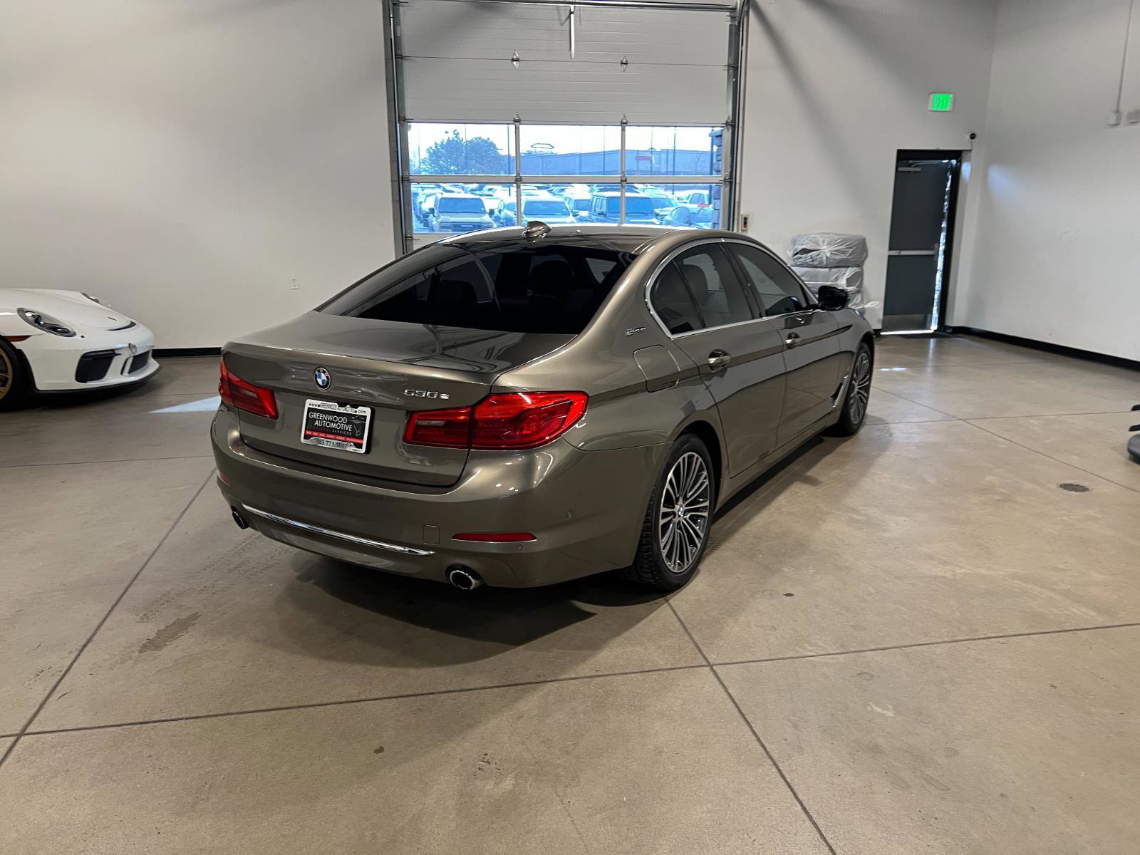 Used 2019 BMW 530e xDrive 530e xDrive iPerformance w/ Premium Package image 3