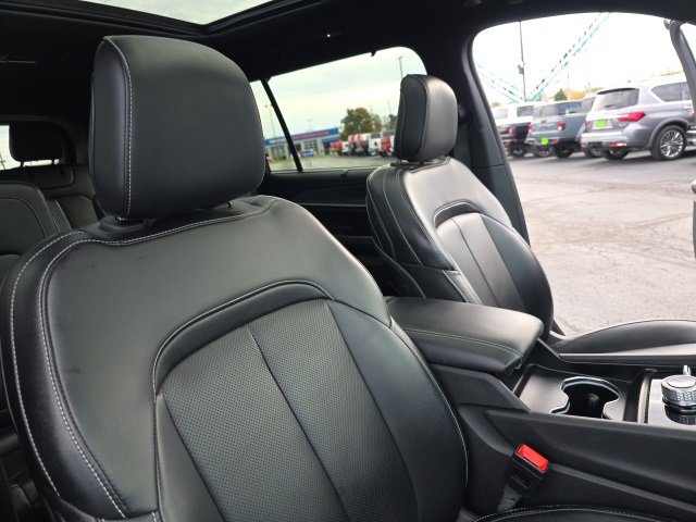 Used 2024 Jeep Grand Cherokee L Limited w/ Luxury Tech Group II image 48