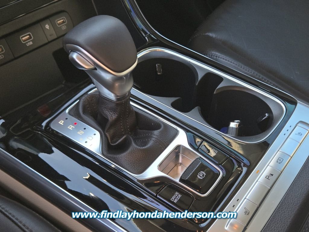 Used 2024 Kia Carnival EX FWD image 29