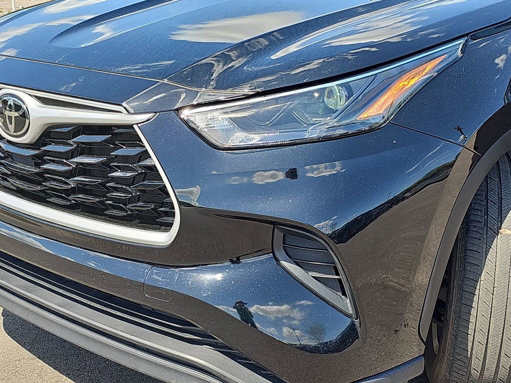 Used 2023 Toyota Highlander L image 34