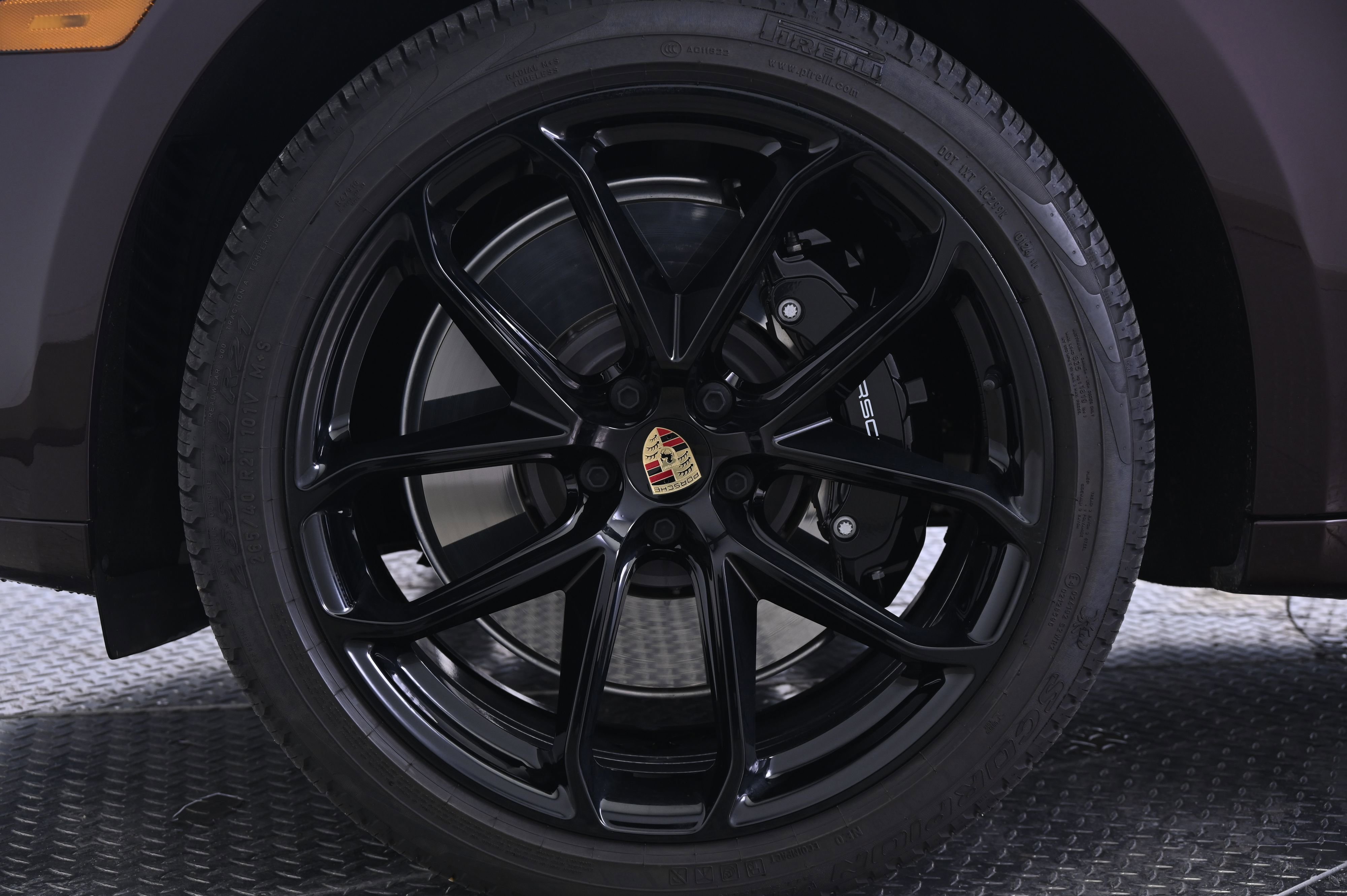 Used 2024 Porsche Macan GTS image 11