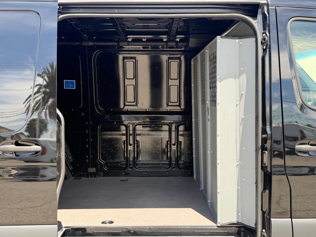 Used 2022 Mercedes-Benz Sprinter 2500 image 22