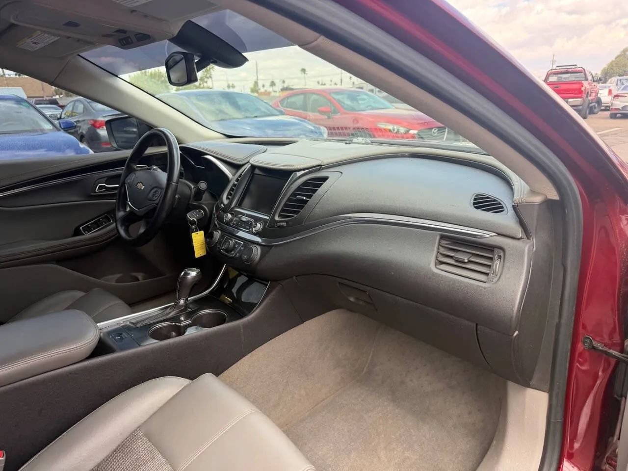 Used 2017 Chevrolet Impala LT w/ Convenience Package FWD image 31