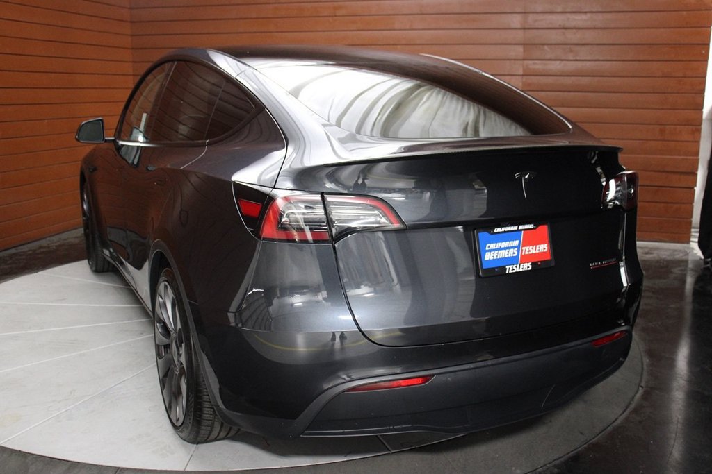 Used 2024 Tesla Model Y Performance AWD/4WD image 9