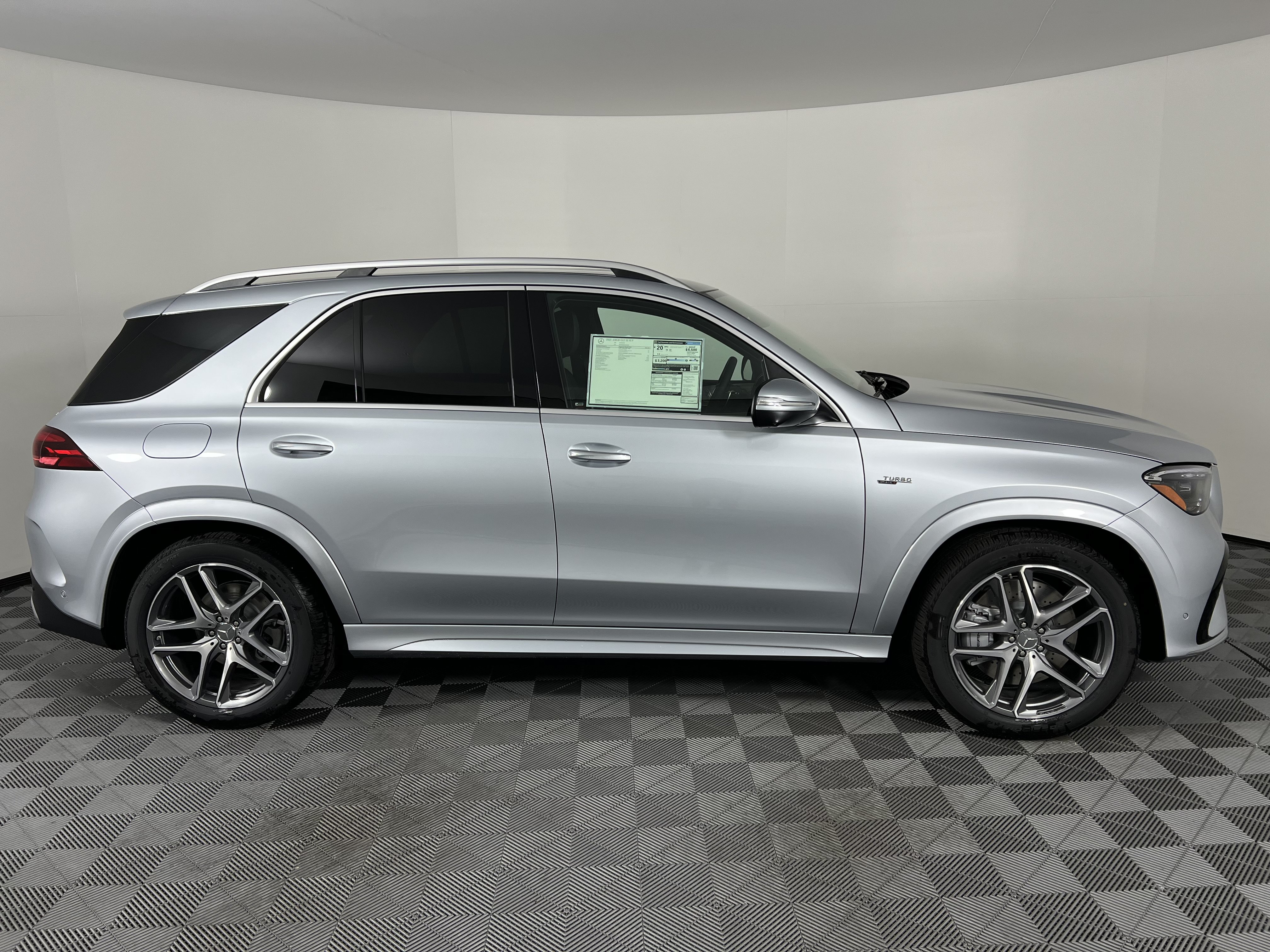 Used 2025 Mercedes-Benz GLE 53 AMG 4MATIC image 14