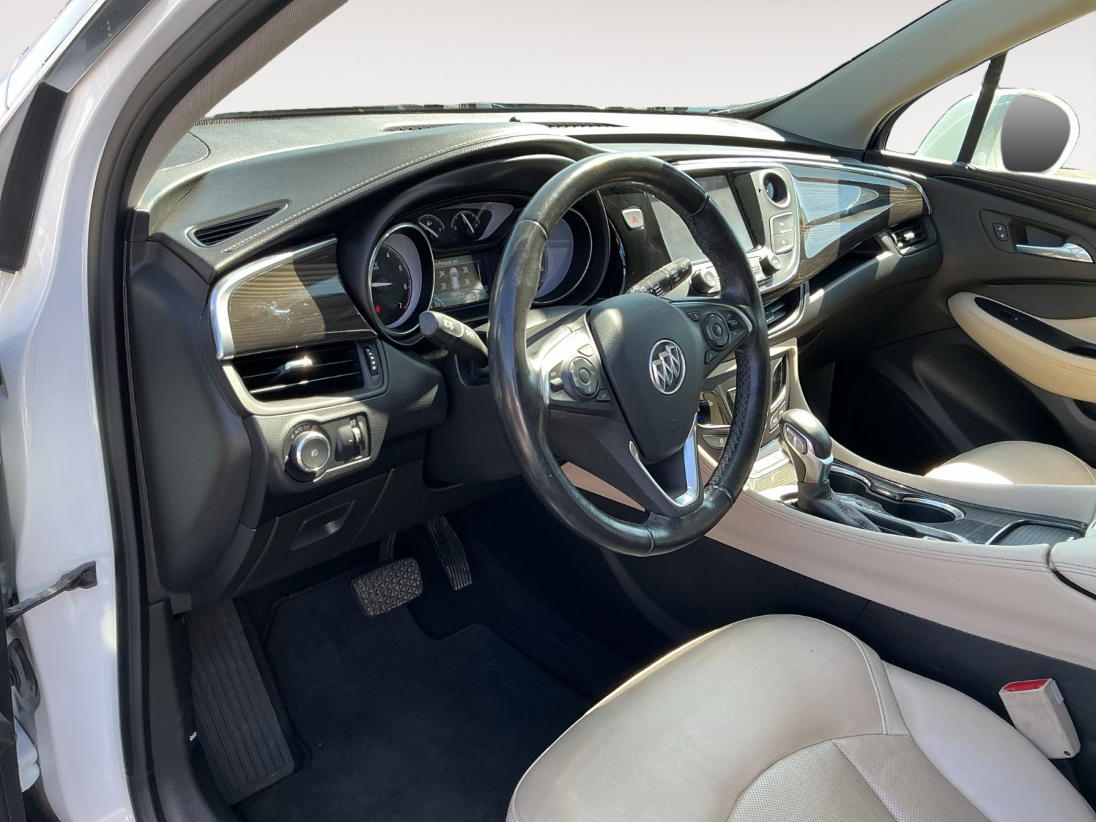 Used 2019 Buick Envision Essence FWD image 10