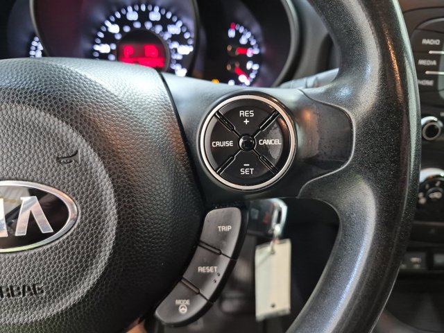 Used 2016 Kia Soul + FWD image 17