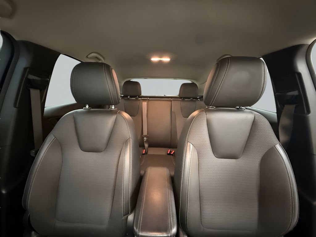 Used 2021 Buick Encore GX Preferred w/ Sport Touring Package FWD image 27