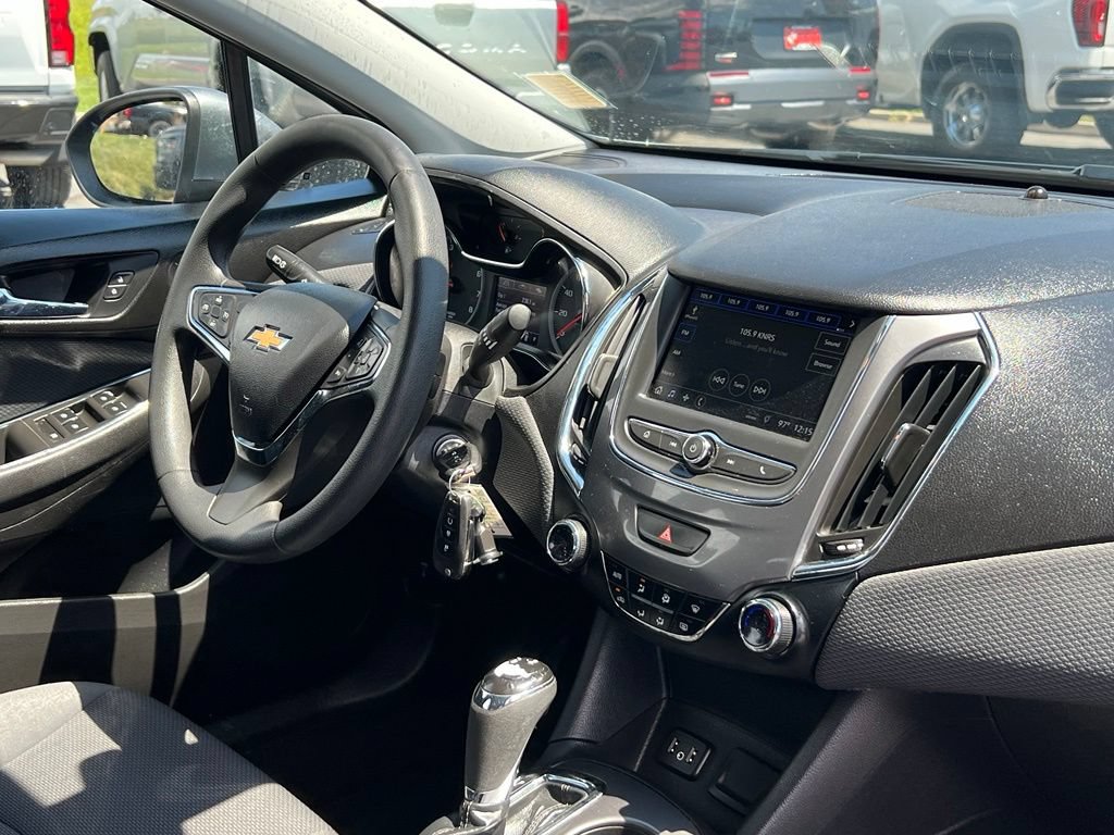 Certified 2019 Chevrolet Cruze LT FWD image 19