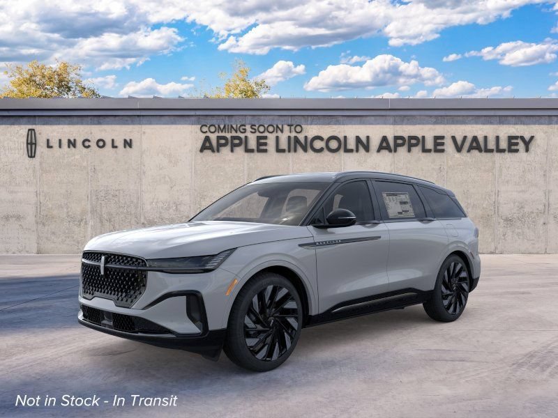 New 2026 Lincoln Nautilus Reserve w/ Jet Appearance Package AWD/4WD image 1