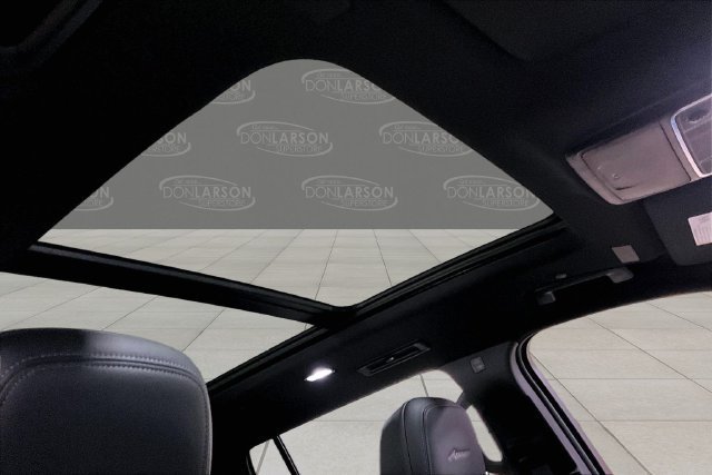 New 2027 Buick Enclave Avenir w/ LPO, Illumination Package FWD image 8
