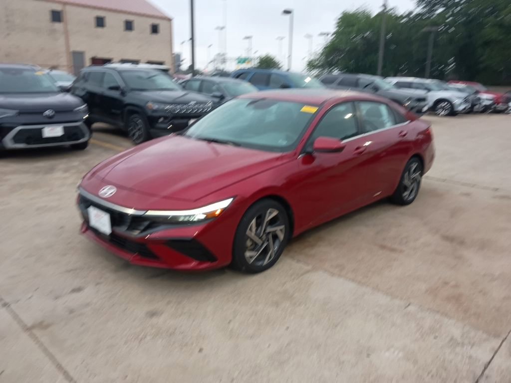 Used 2025 Hyundai Elantra SEL
