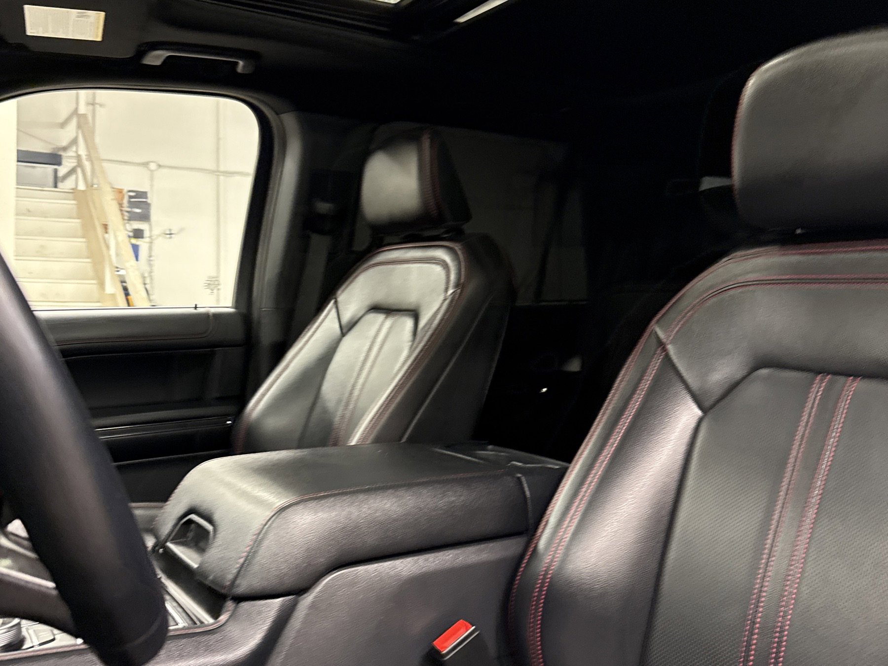 Used 2024 Ford Expedition Limited image 6