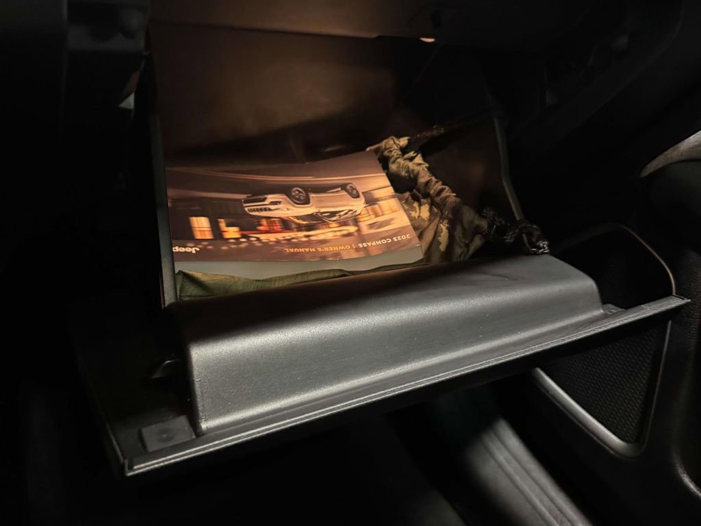 Used 2023 Jeep Compass Latitude w/ Sun and Sound Group image 32