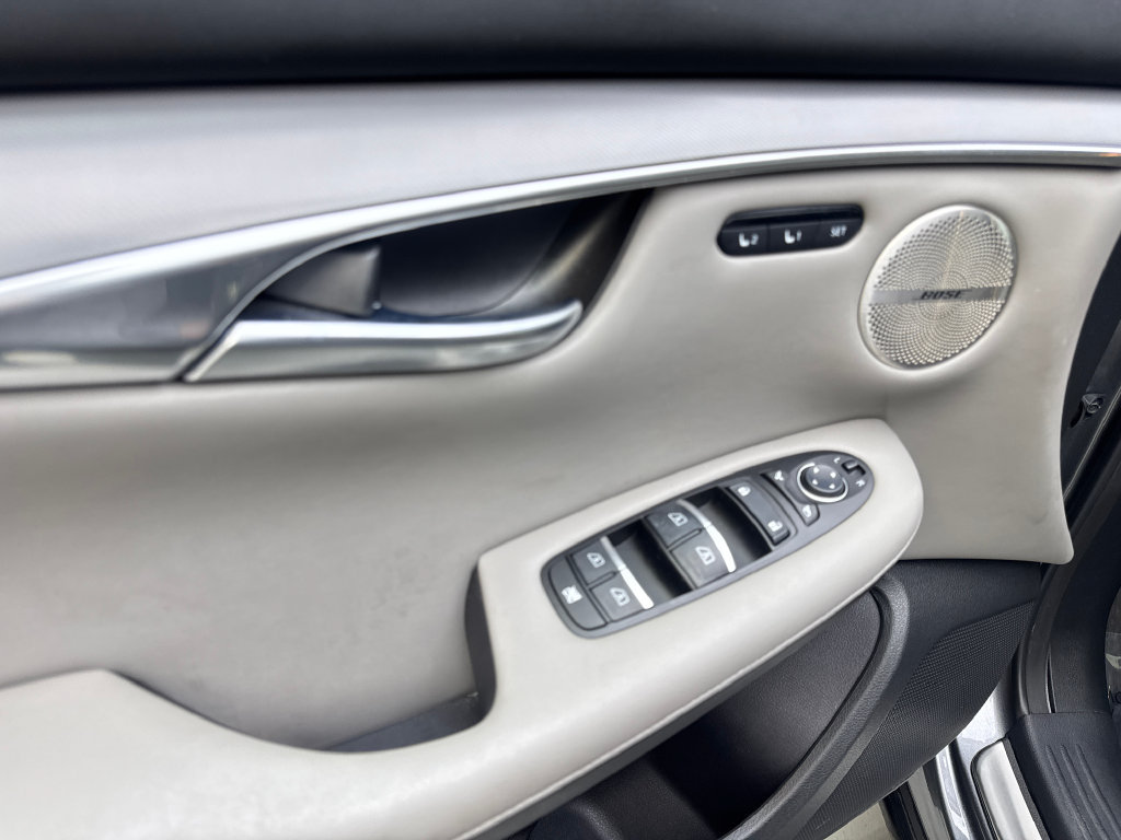 Used 2023 INFINITI QX50 Luxe FWD image 34