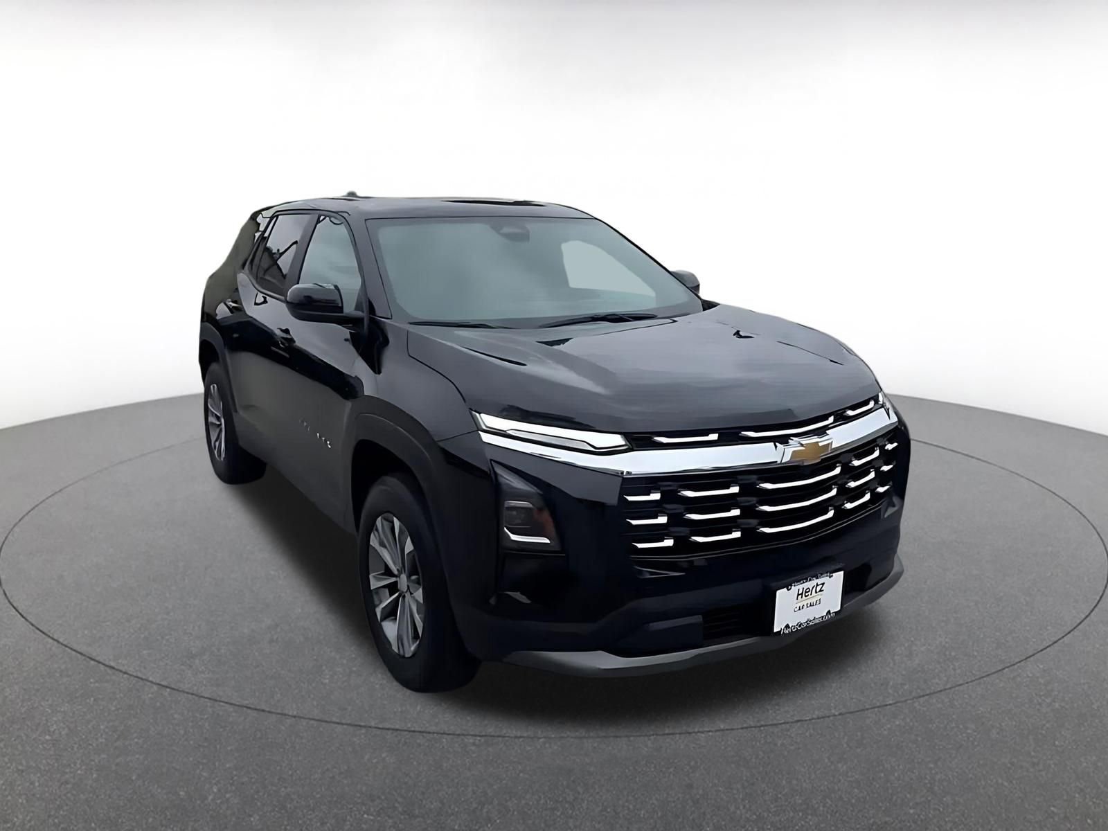 Used 2025 Chevrolet Equinox LT FWD image 3