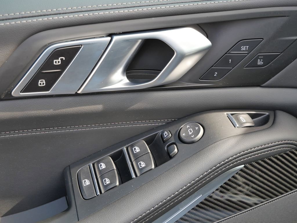 Used 2026 BMW X5 M60i image 37