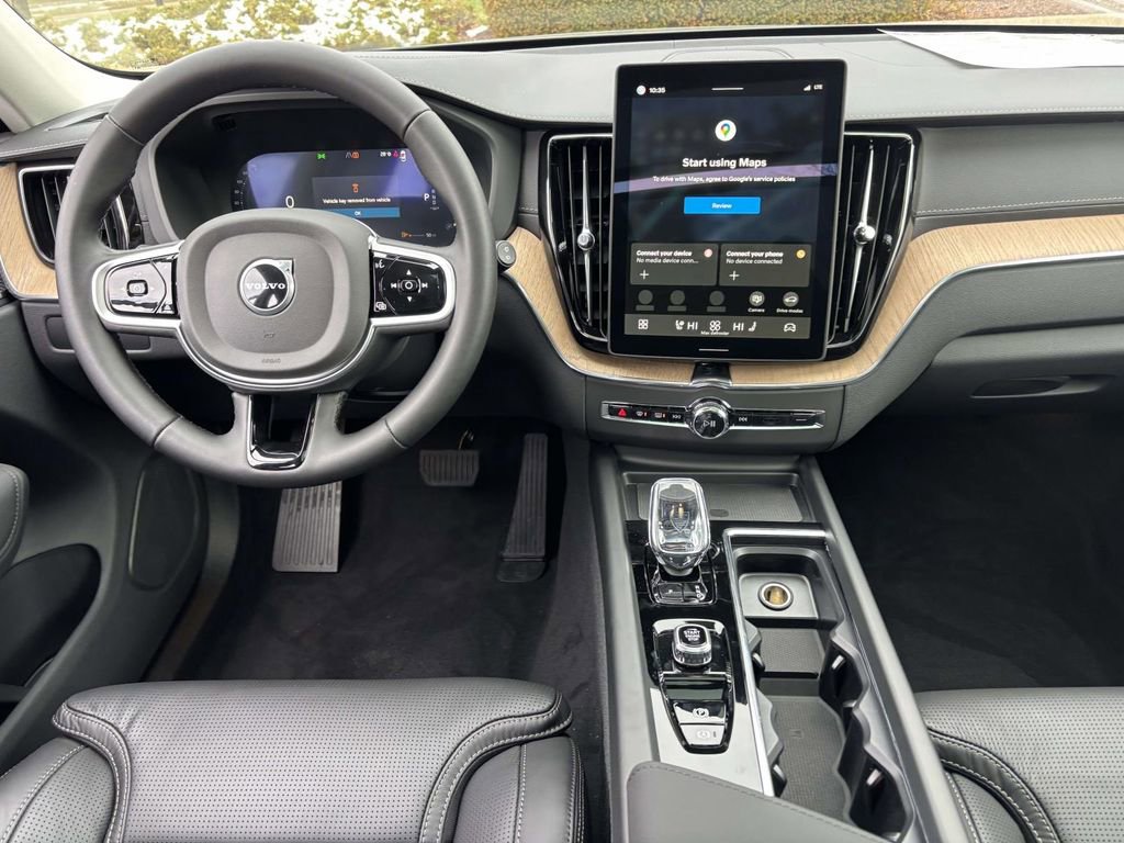 New 2026 Volvo XC60 B5 Ultra w/ Protection Package Premier image 27
