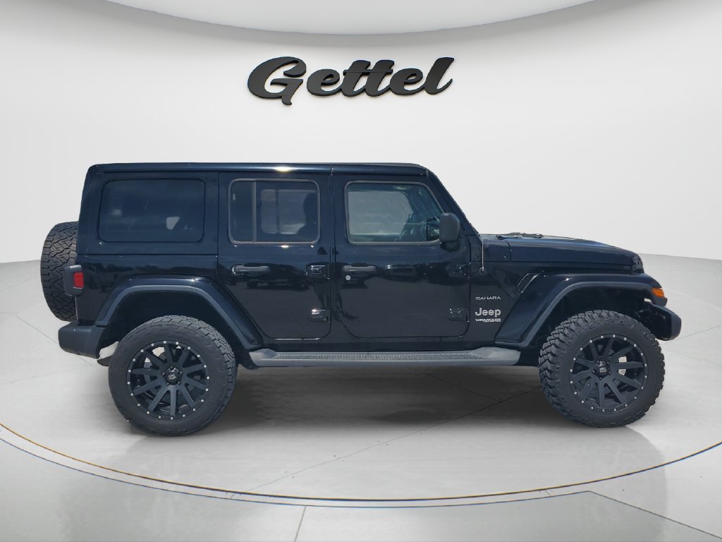Used 2019 Jeep Wrangler Unlimited Sahara AWD/4WD image 4